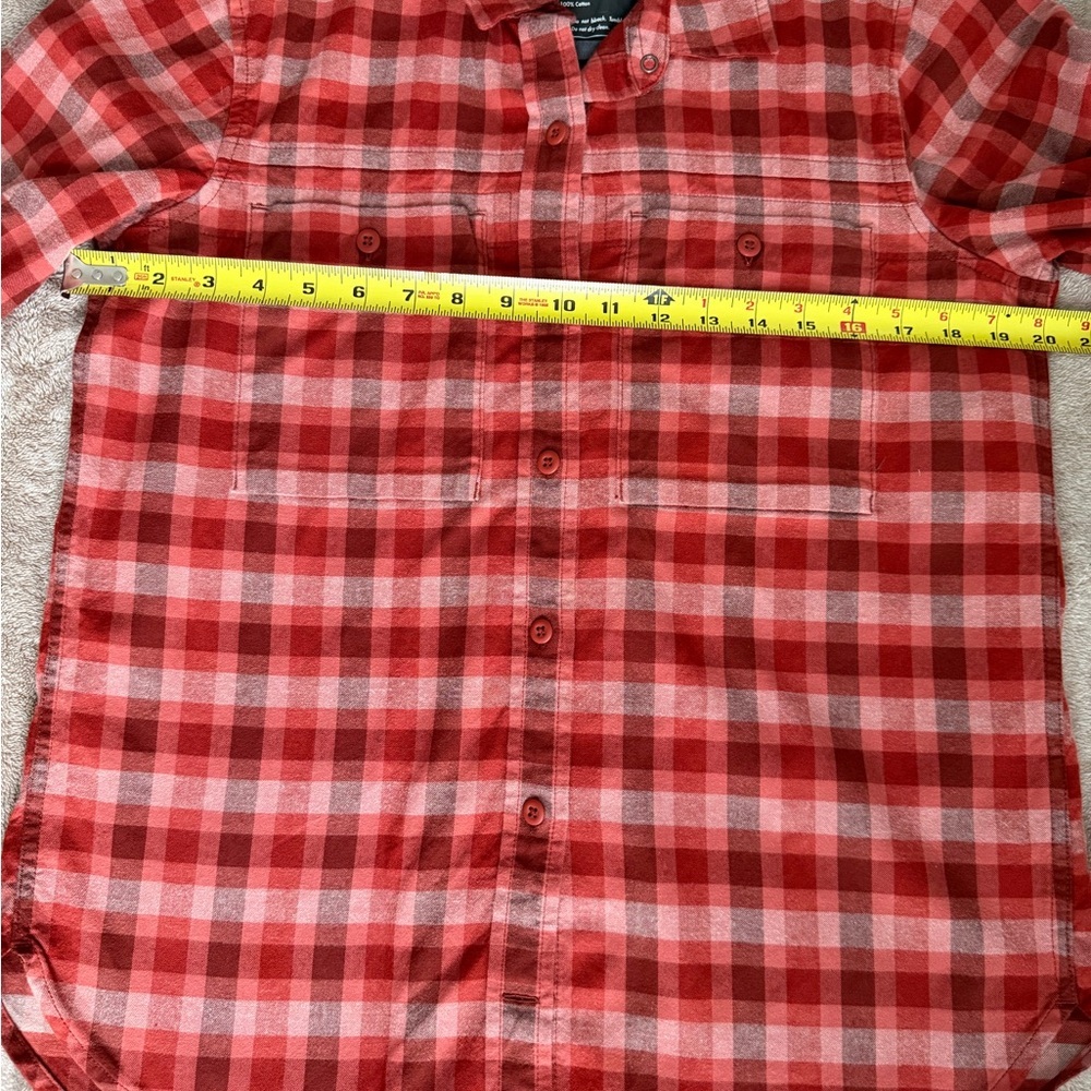 REI Cooperative Women’s Red Plaid Flannel Button Up Shirt Medium 100% Cotton - Picture 4 of 8